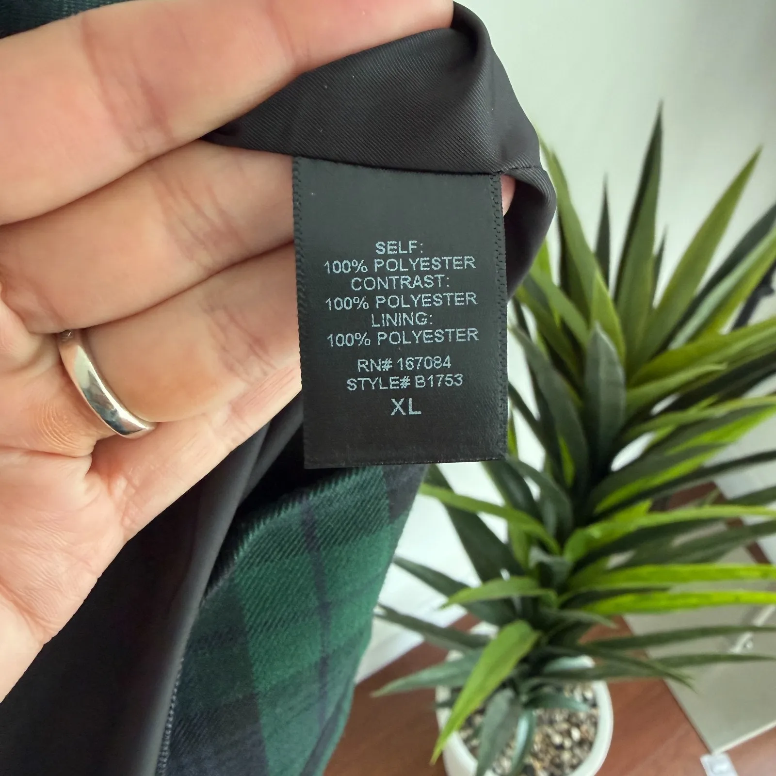 Tuckernuck Wynn Dress XL Green Plaid Blackwatch Tartan Velvet Collar Preppy - Image 8