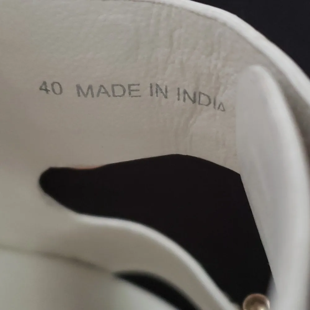 Emily Studded Double Buckle Sandal Gold Size 9.5 - Image 12