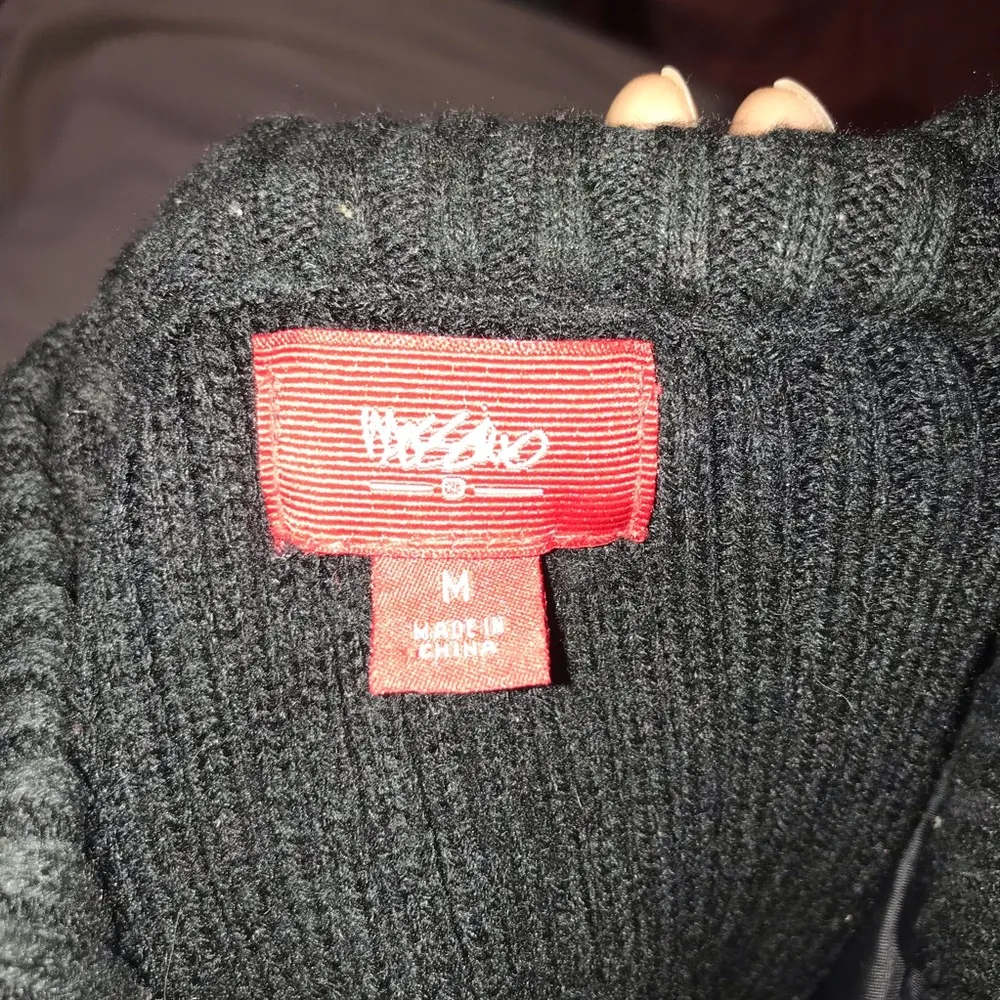 STAINING(See description) Mossimo Supply Co Black knit jacket Flawed/Discoloring - Image 3