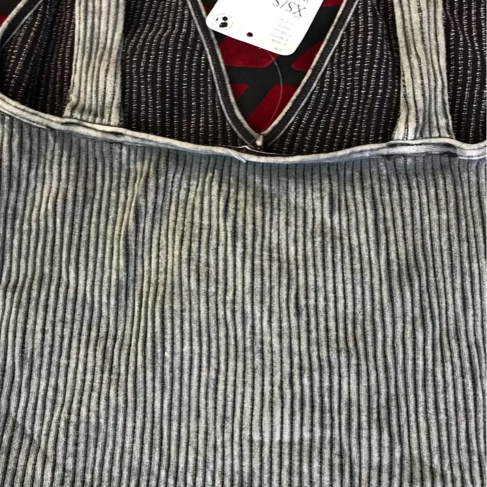 FREE PEOPLE INTIMATELY ribbed seamless crop top NWT XS/S black gray - Image 3