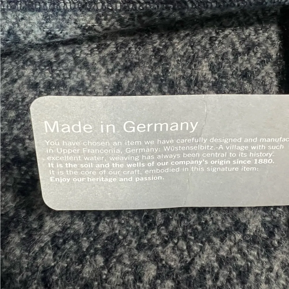 FRAAS WOVEN
ACRYLIC RUANA, New with Tags - Image 5