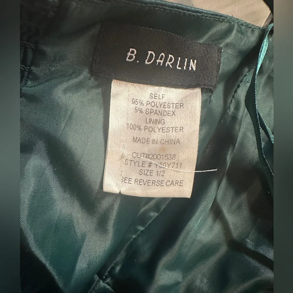 B.Darlin Juniors' Pleated-Bodice High-Slit Hunter Green
Evening Gown, 1/2, NWOT - Image 7