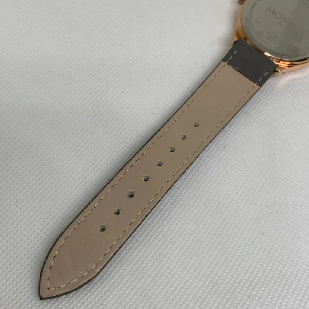 Monroe classic collection women watch 36mm Designed in Toronto rose running - Image 7