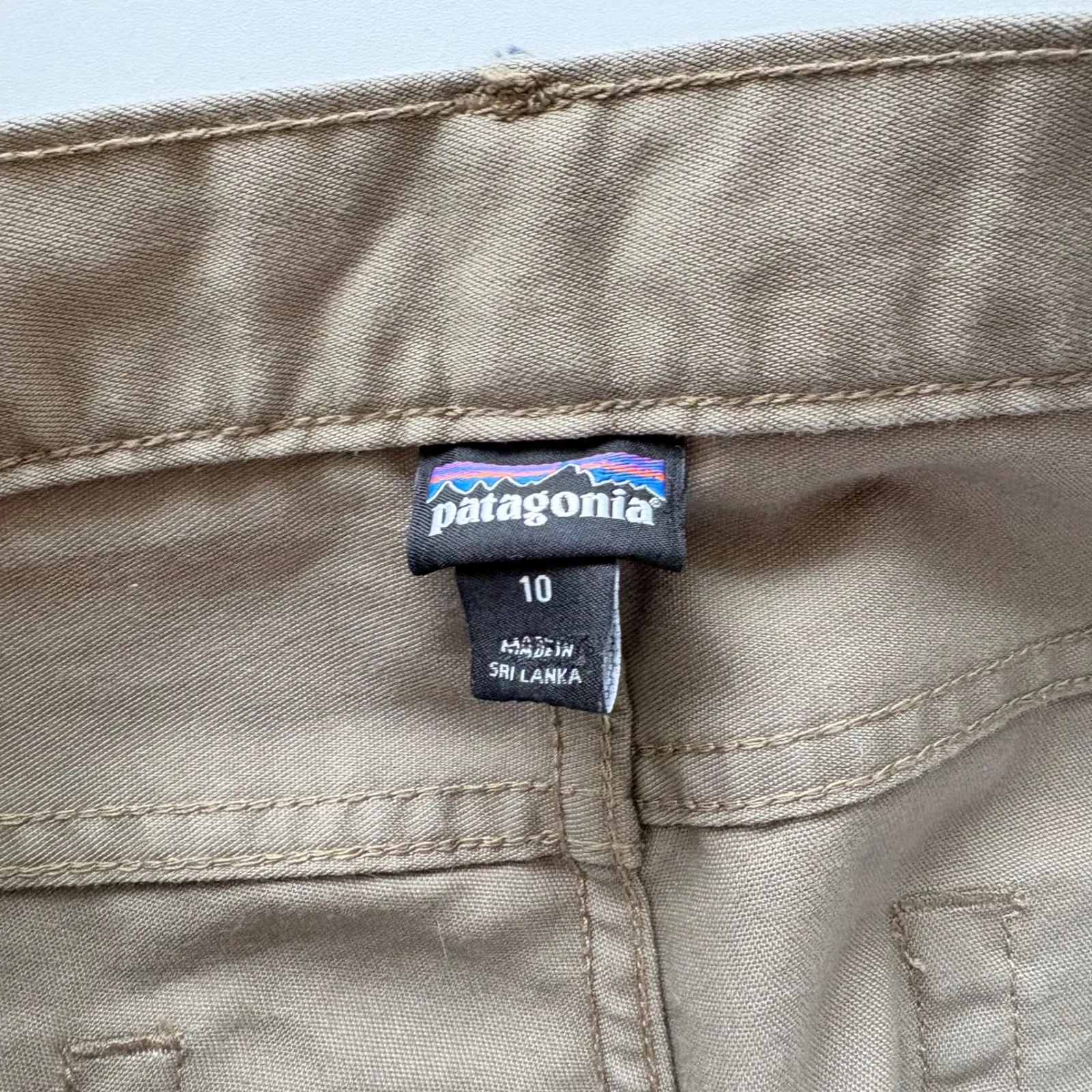 Patagonia Women's Khaki Straight Leg Pants Size 10 Organic Cotton Blend - Image 2