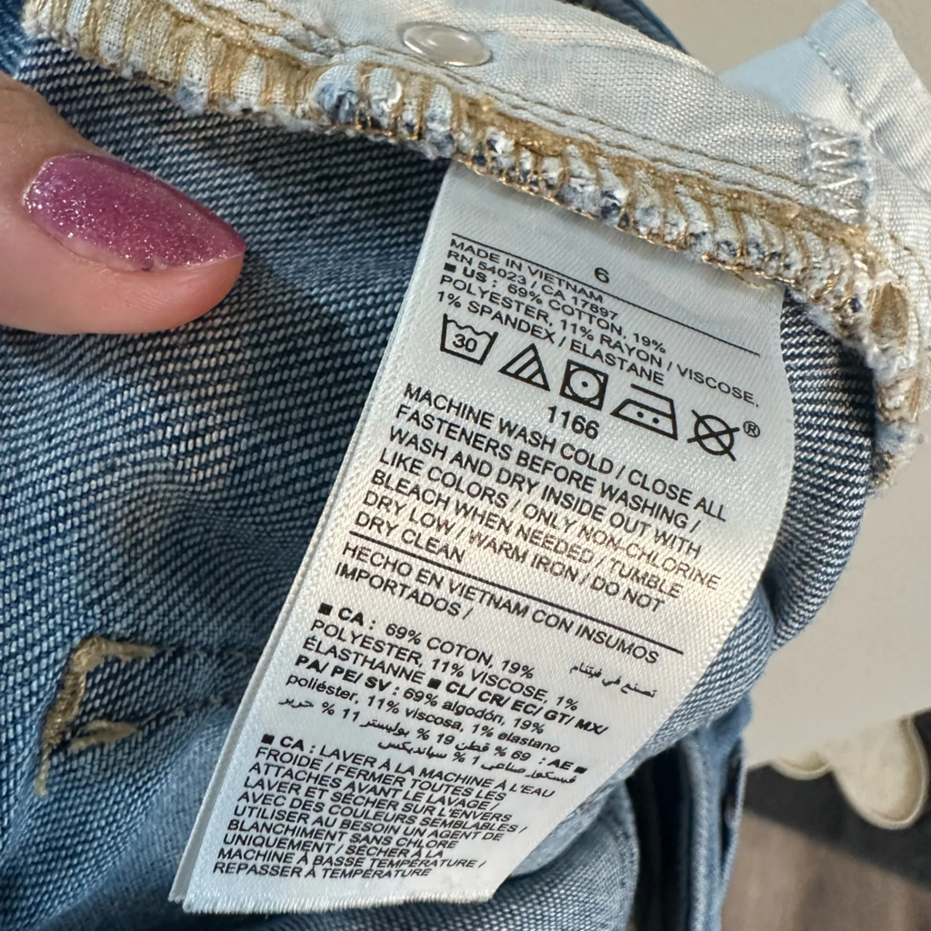 Old Navy Mid Rise Rockstar Super Skinny - Image 4