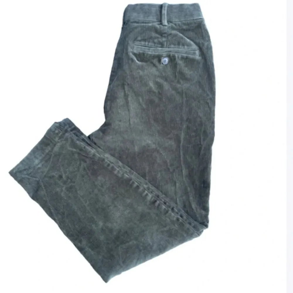 Uniqlo green corduroy pants size 2 straight leg academia casual hipster VSCO - Image 2