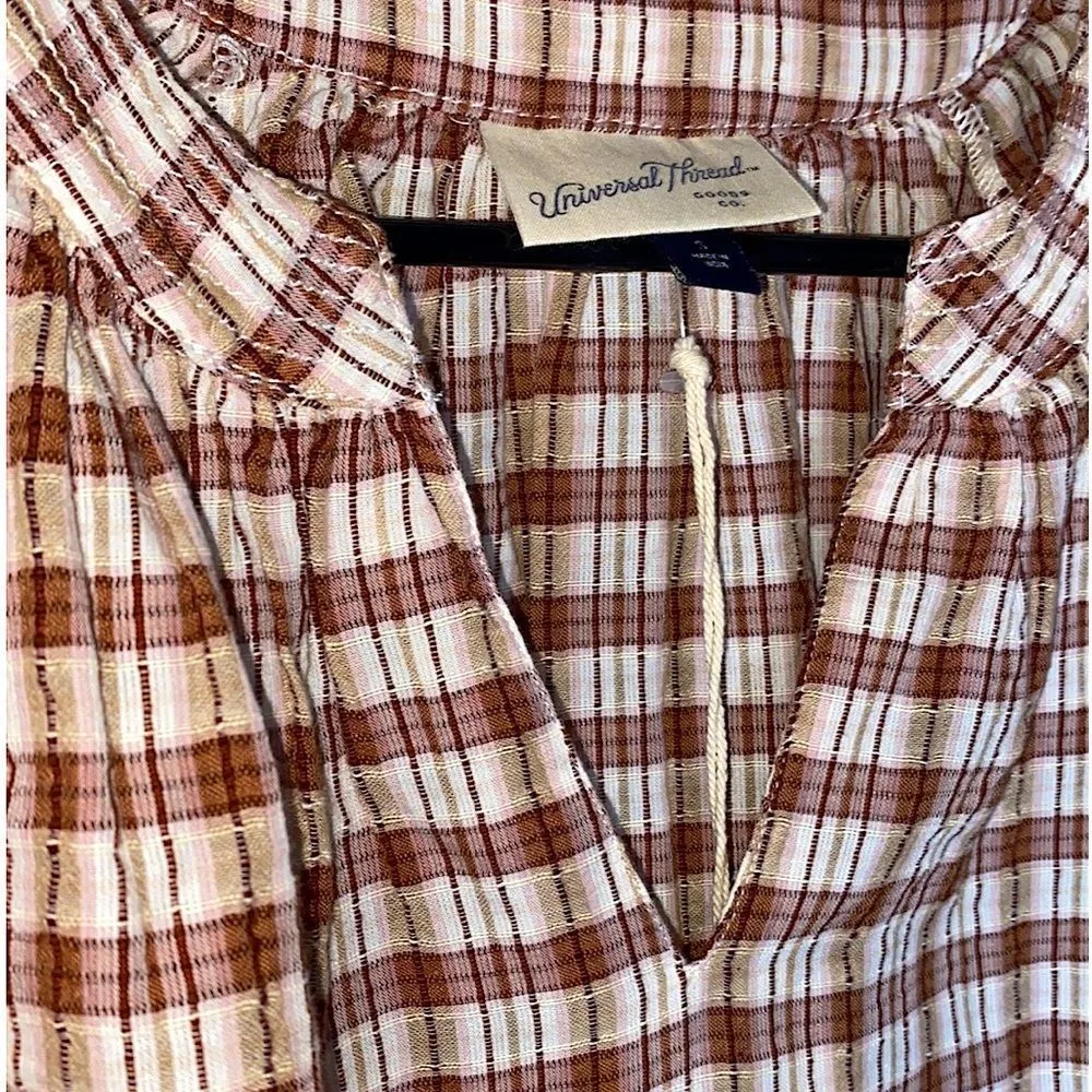 Universal Threads blouse - Image 4