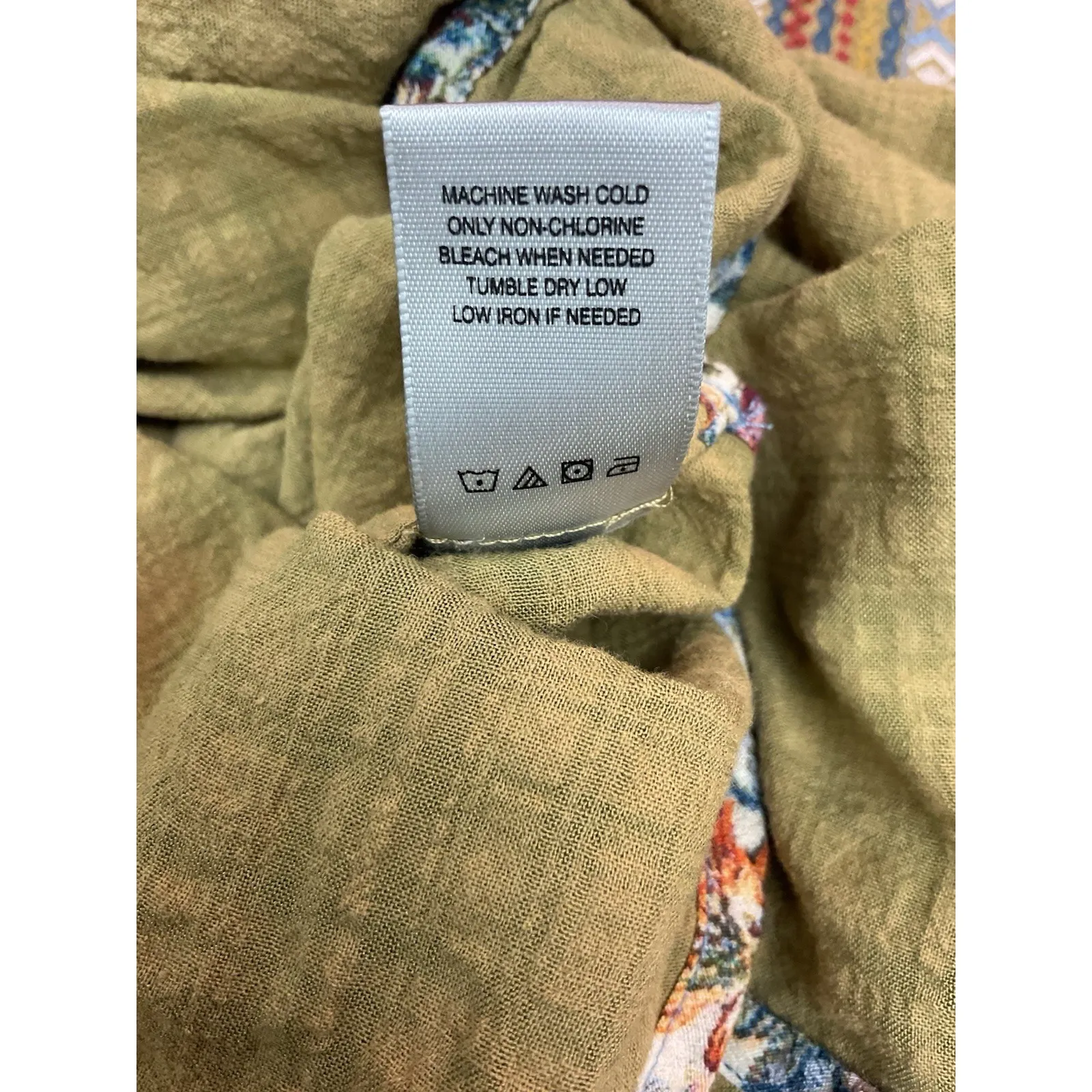 JOHN MARK Size M Embroidered Olive w/ Blue Floral Loose Tunic Blouse $119 - Image 10