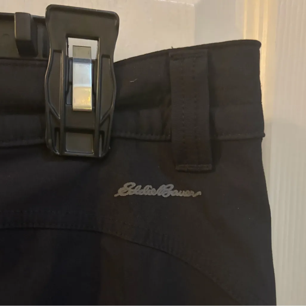 Eddie Bauer Women's Black 3/4 Length Cargo Hiking Pants UPF 50+ - Image 8