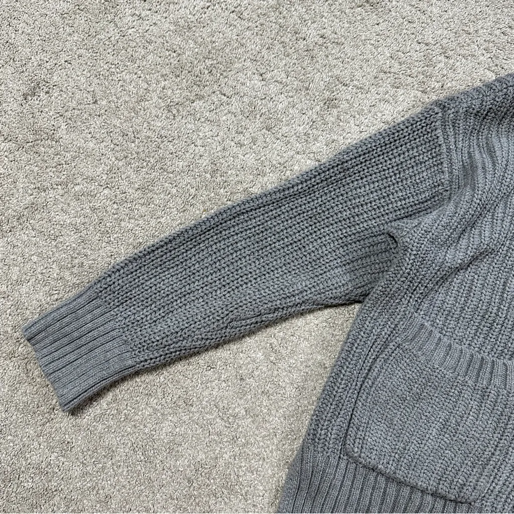 aerie Women’s Cable Knit Cardigan Sweater V-Neck Pockets Longsleeve in Gray S - Image 6