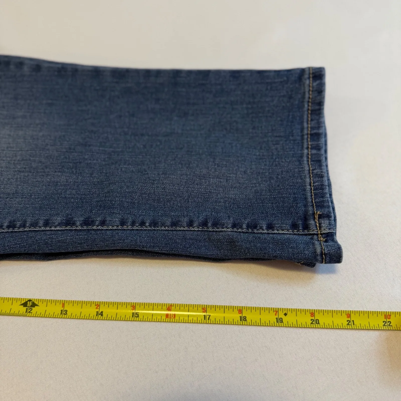 d jeans Women's Blue Wash Cropped Capri Flare Denim Jeans Size 10 Pedal Pushers - Image 8