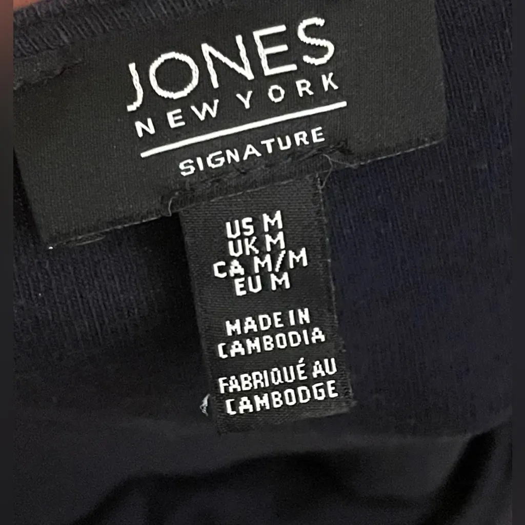 Jones New York- Midnight Blue Blouse with Grommet Neckline Size M - Image 7