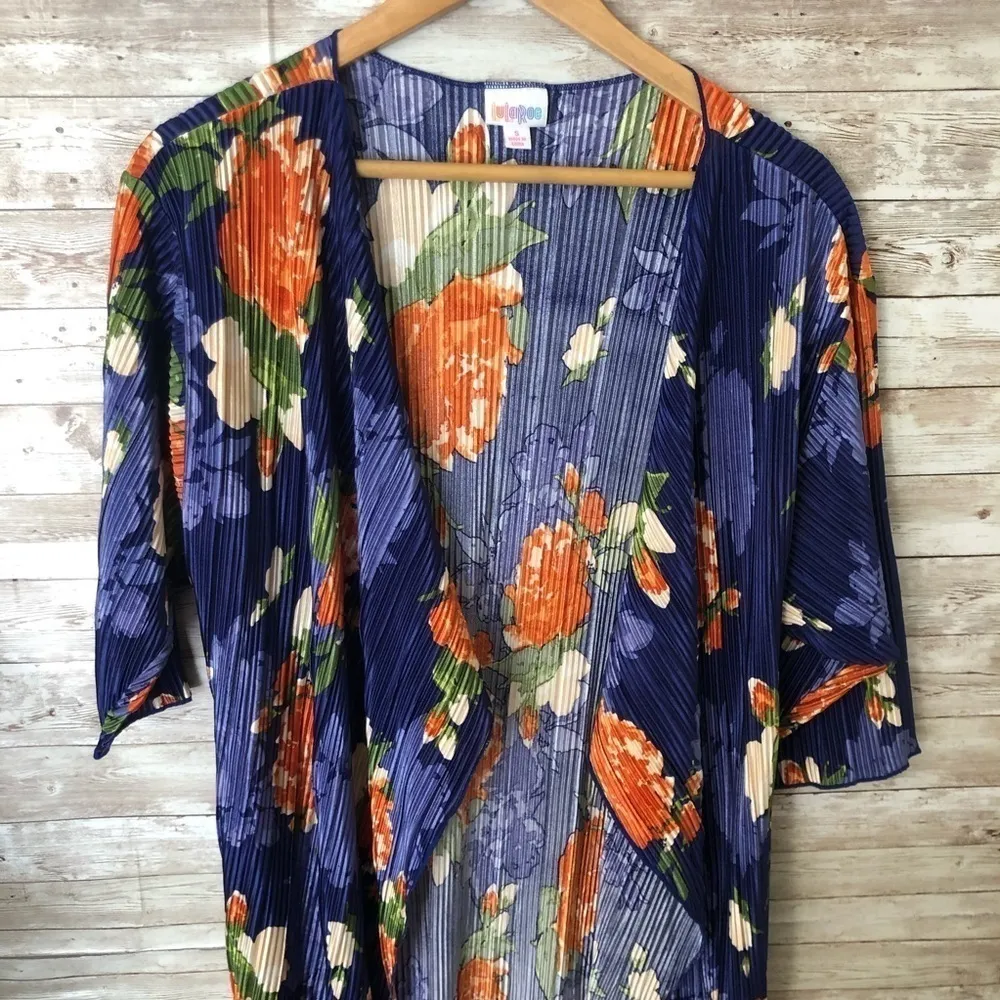 LuLaRoe Cardigans/Sweaters, Size S - Image 9