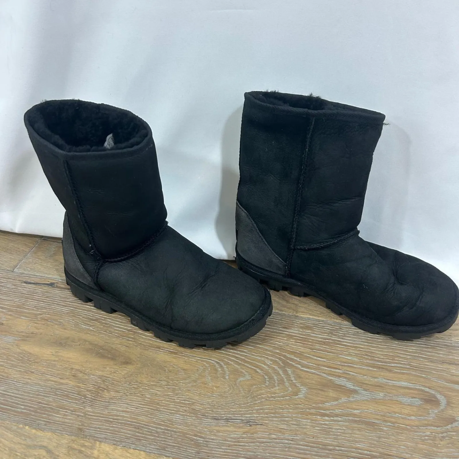 Ugg australia classic black shearling - Image 2