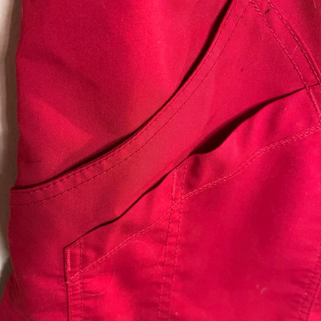 Scrubstar Red Multi Pocket Top - Image 2