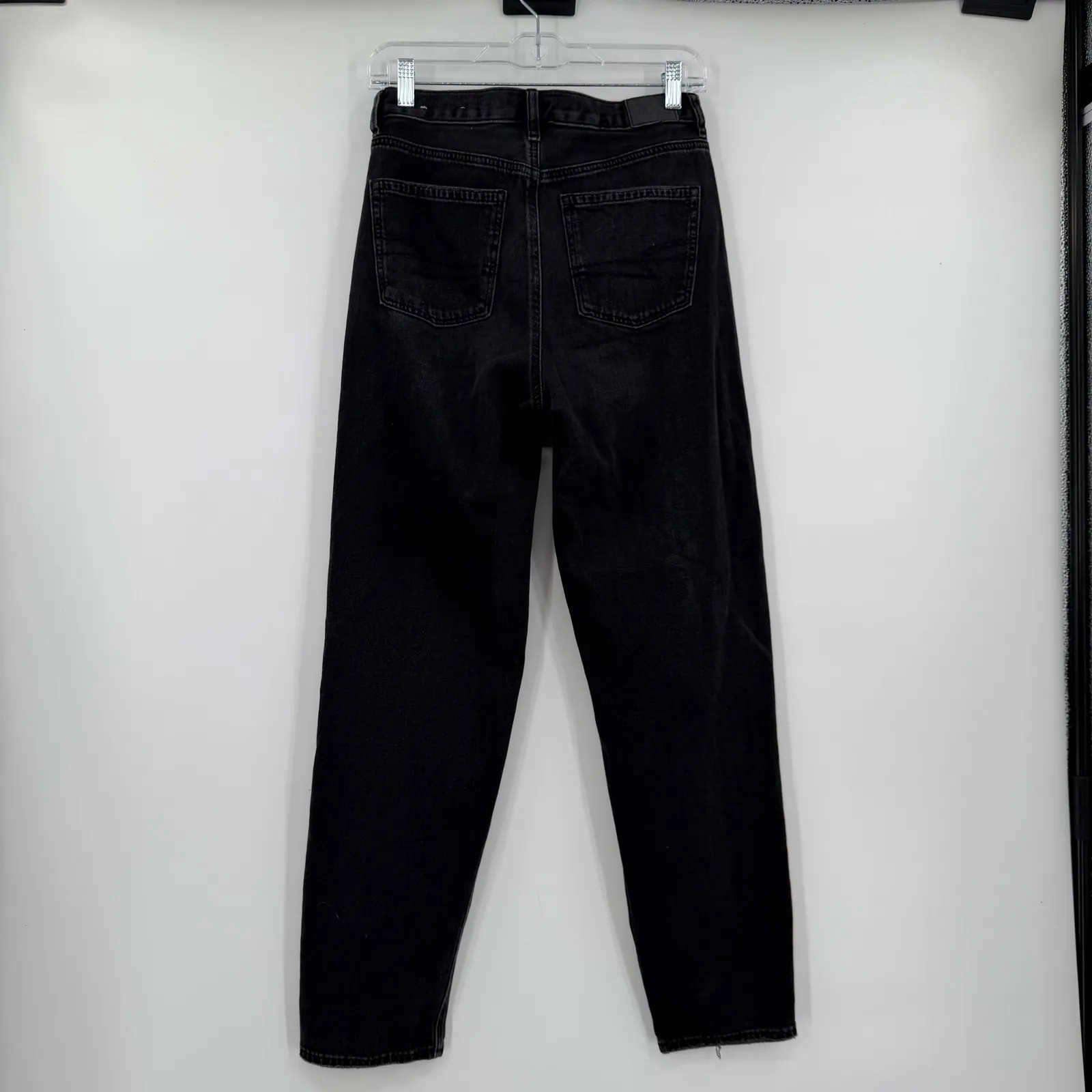 American Eagle Outfitters Womens Black Distressed Ripped Mom Jeans Size 4 Long - Image 2