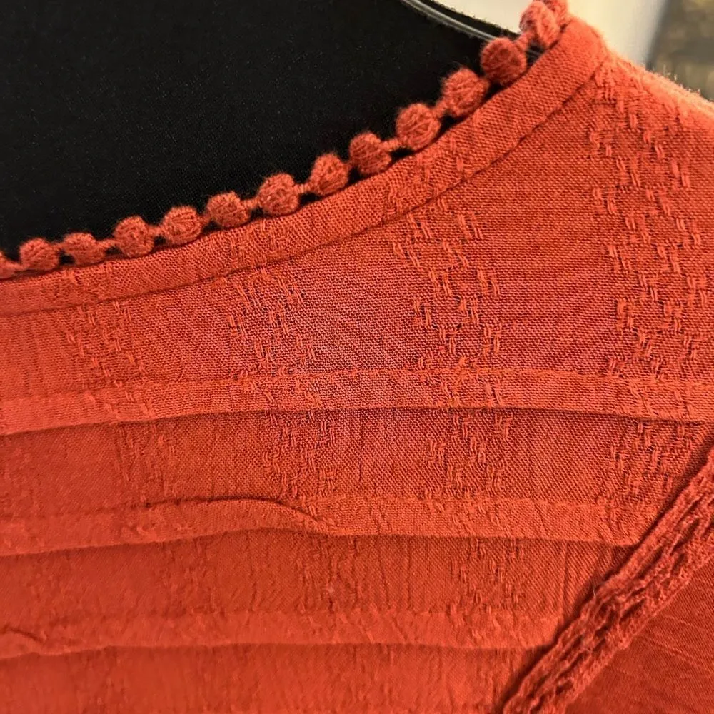 Knox Rose Plus size Rayon top with cute keyhole back - Image 4