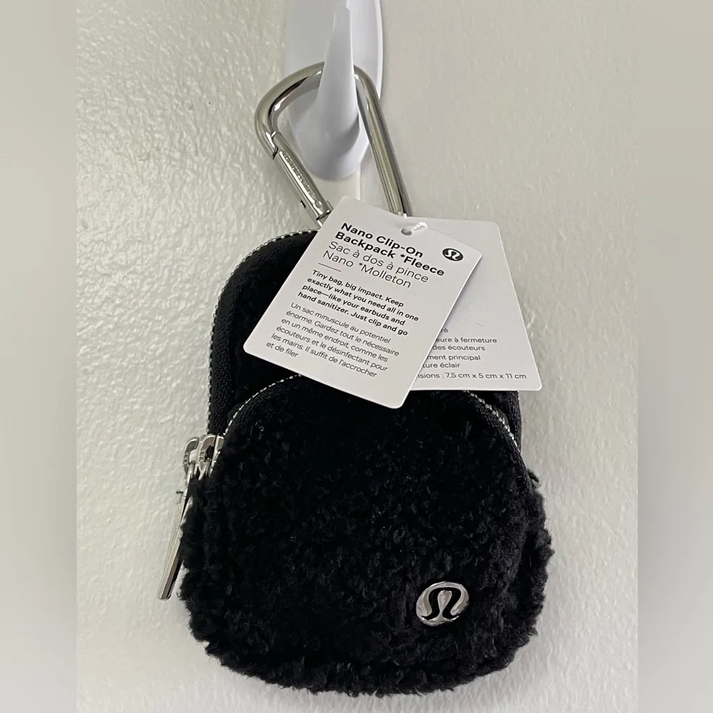 Lululemon Nano Clip-On Backpack Fleece in colors Light Ivory/Burnt Caramel. - Image 5