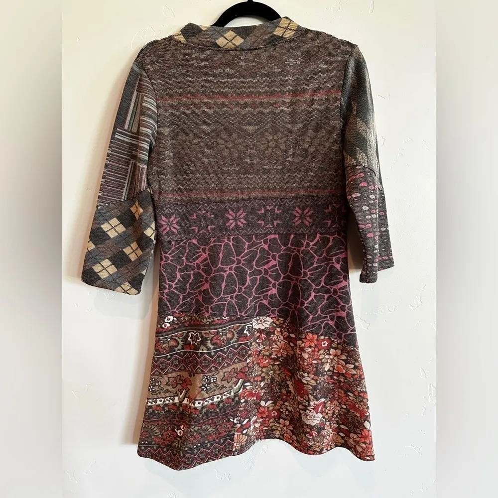 Sacred thread 3/4 sleeve v neck patchwork dress size medium - Image 7