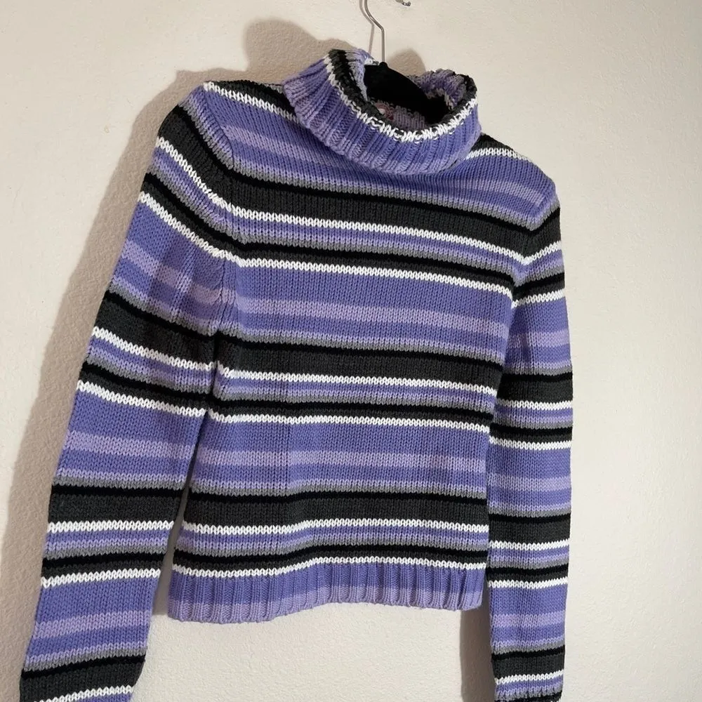 Derek Heart Turtleneck‎ Sweater - Image 4