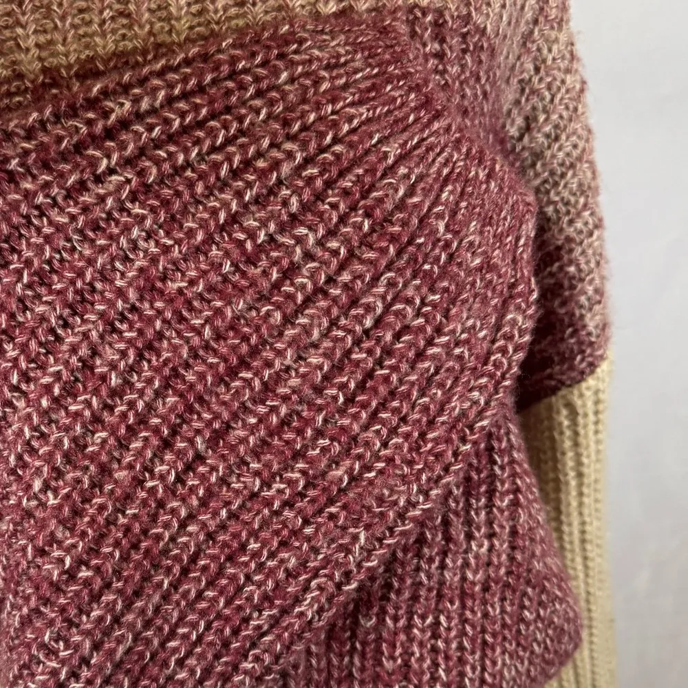 Burgundy wine and mocha long lantern sleeve cropped sweater size XL - Image 2