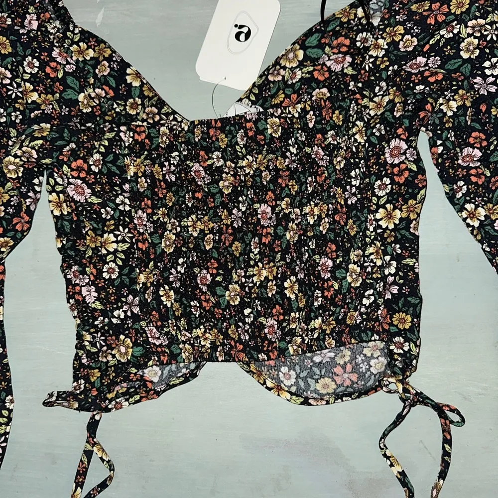 NWT Nordstrom Elodie Floral Crop Long Sleeve Shirt Blouse - Image 8