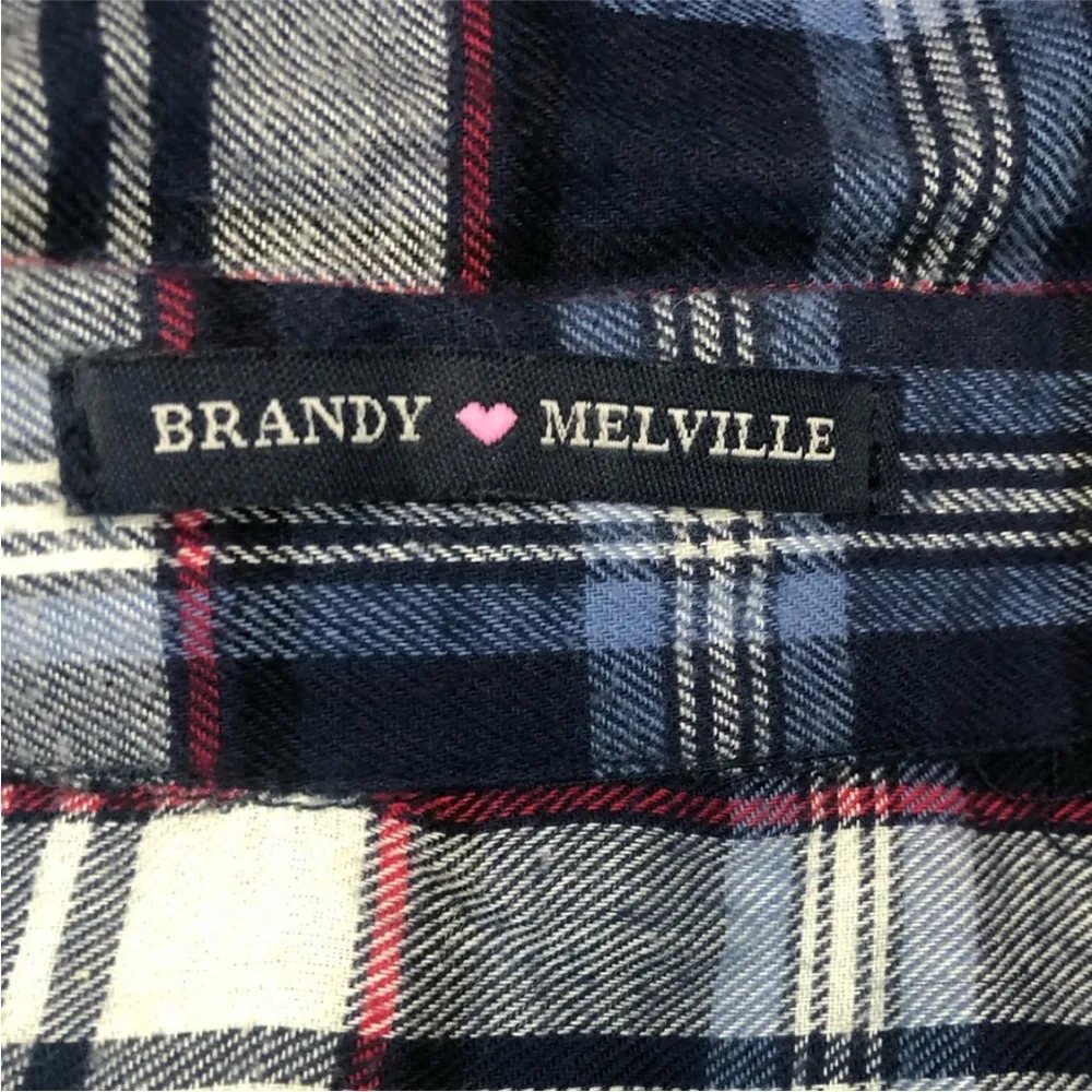EUC Brandy Melville cotton flannel - Image 4