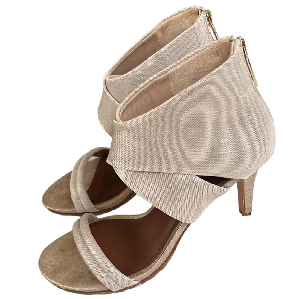 EUC Donald J. Pliner Tilly Heels Gold Size 8 1/2 - Image 4