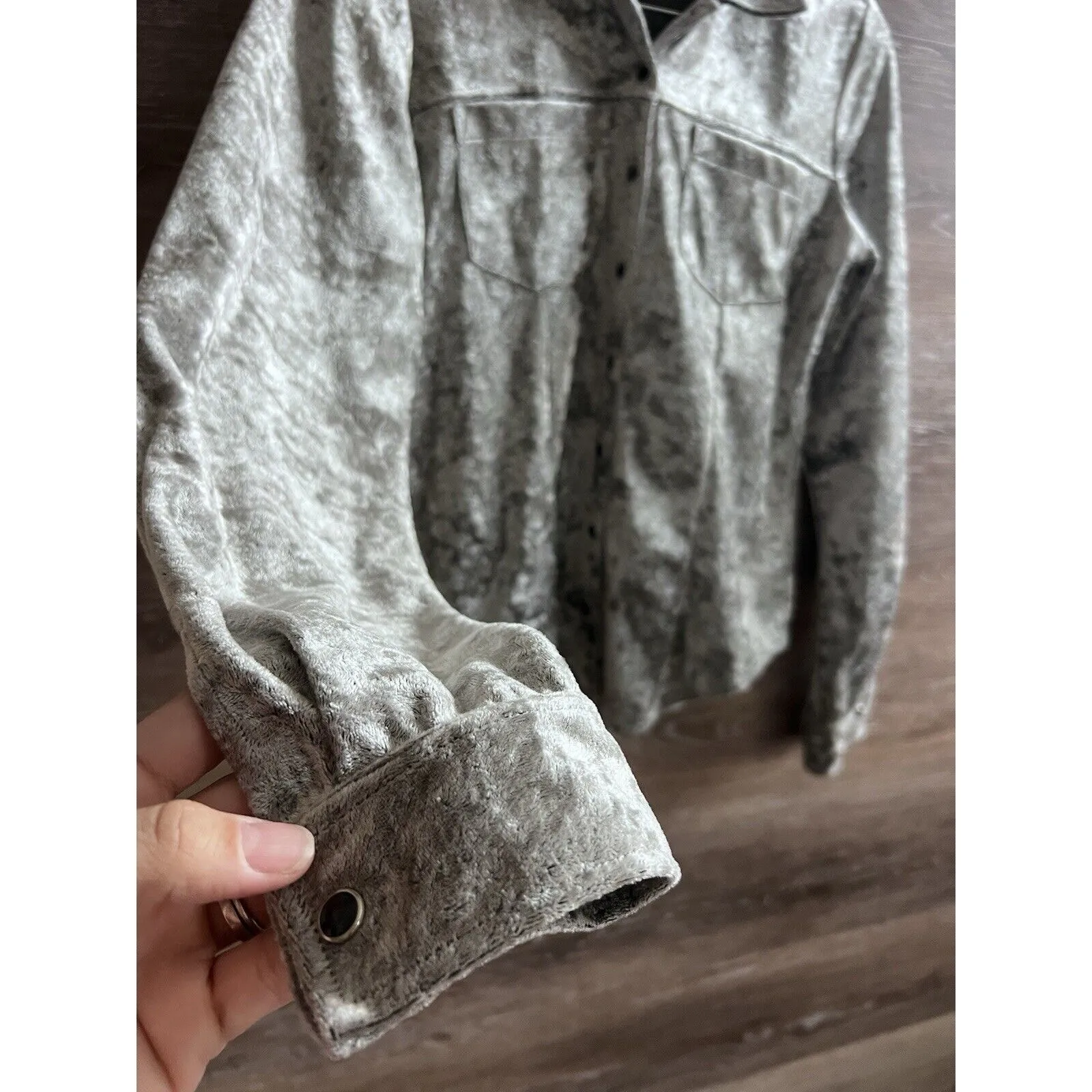 Aeropostale Vintage Y2K Velour Blouse Snap Silver Stretchy Top Shirt 2000’s - Image 5