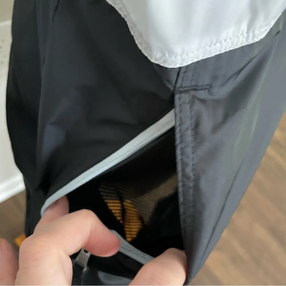 Jacket Windbreaker Hooded Full Zip Pockets Spell Out White Black Grey - Image 9