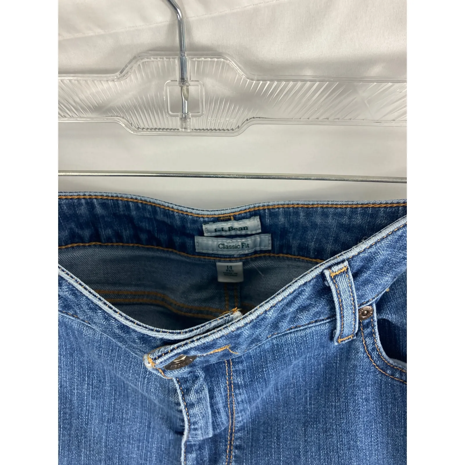 LL Bean Womans Classic Fit Blue Jeans Size 14R - Image 2