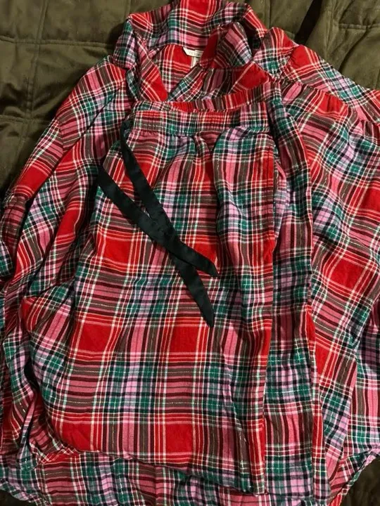 Victoria's Secret Pajama Set Plaid Long Sleeve - Image 3