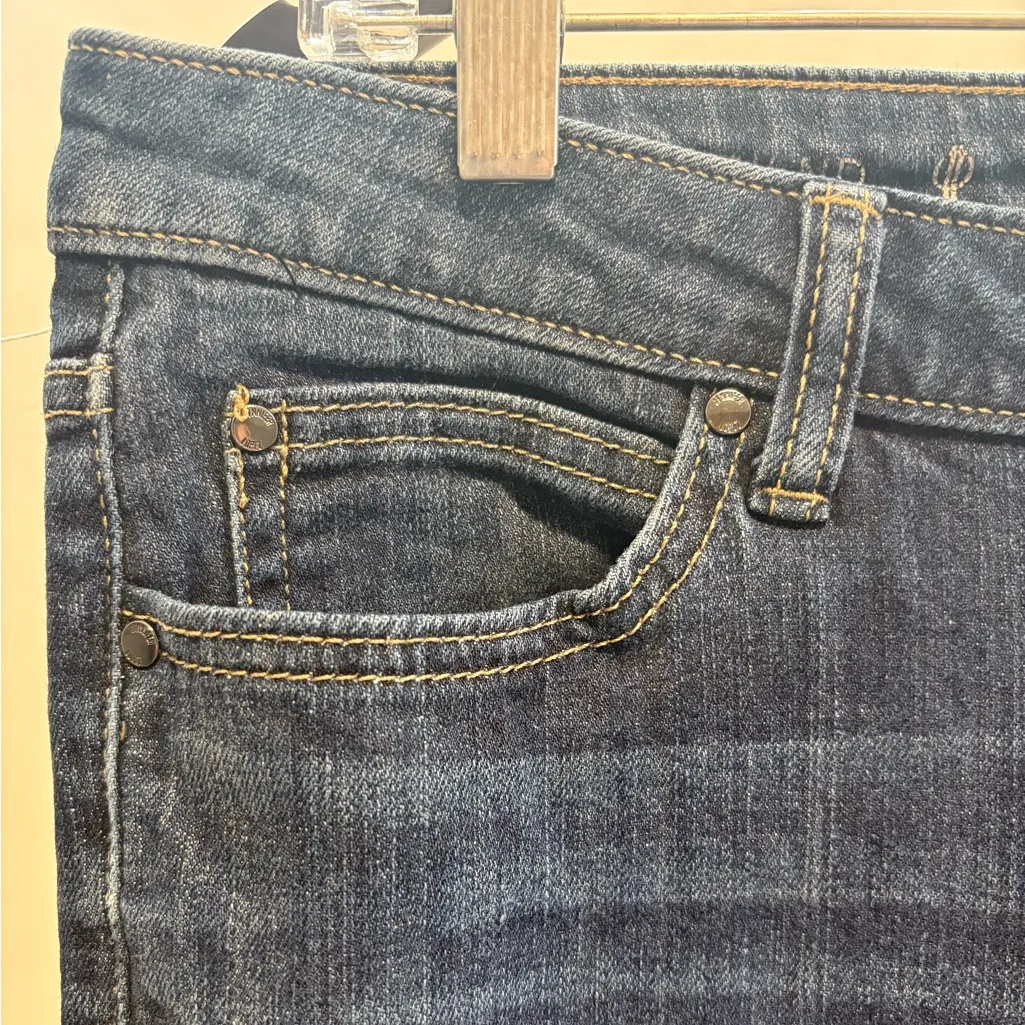 Jennifer Lopez Women’s Denim Mid Rise Boyfriend Jeans | Size 10| - Image 2