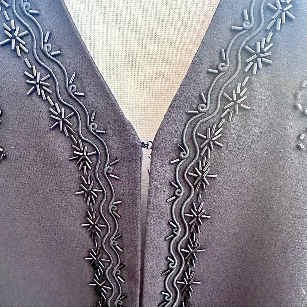 VINTAGE ALFRED DUNNER PLUS SIZE VEST BLACK BEADED 100% POLYESTER - Image 12