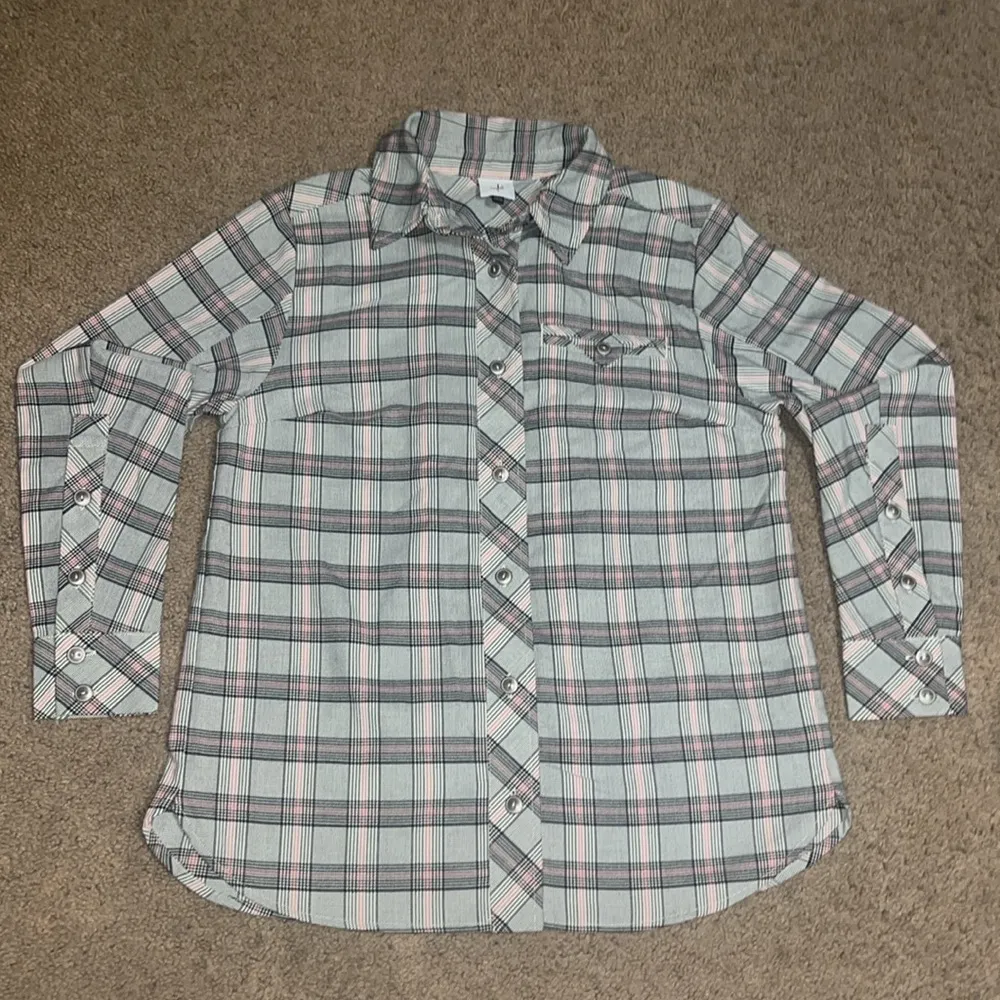 CAbi  Hideout Shacket Shirt Jacket Fall 24 Plaid Cheer Small - Image 3