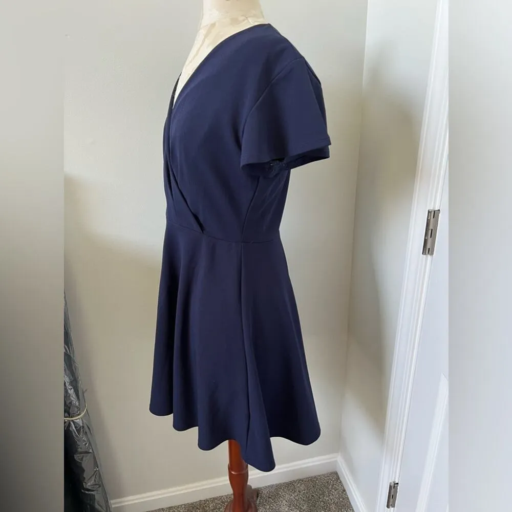 Trixxi Short Sleeve V-Neck Classic Navy Short A-Line Dress Small - Image 3