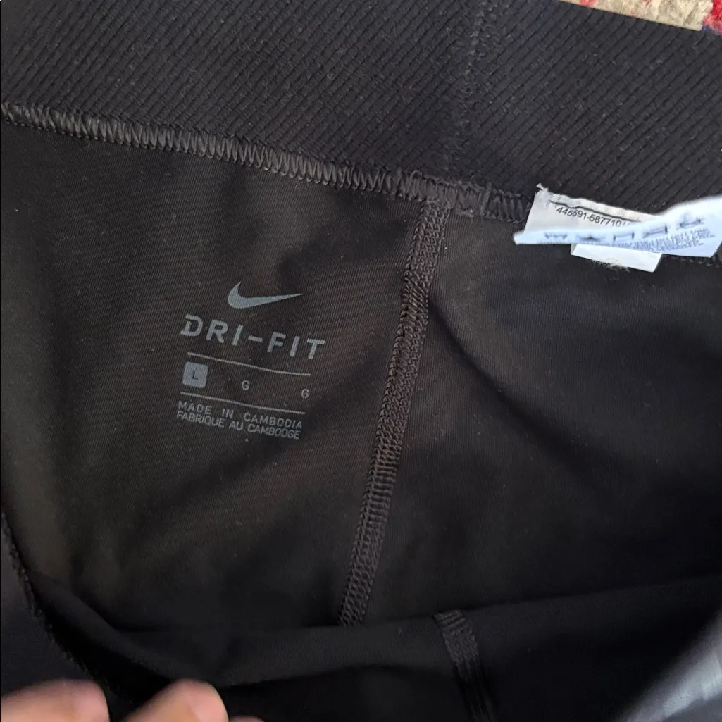 Nike Pro Dry Fit Leggings - Image 2