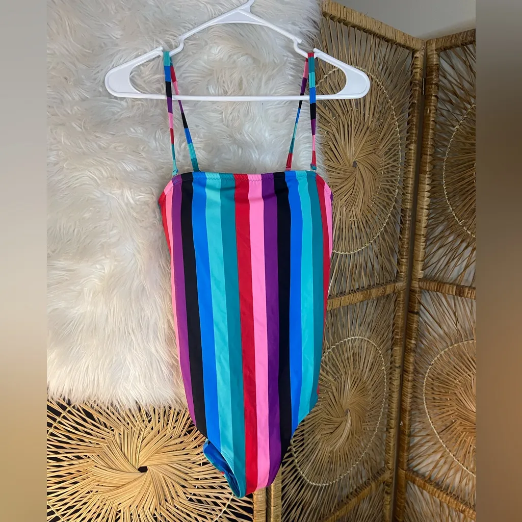 Old Navy Colorful Striped Women’s One Piece Swimsuit Size M NWT Rainbow 🌈 - Image 3