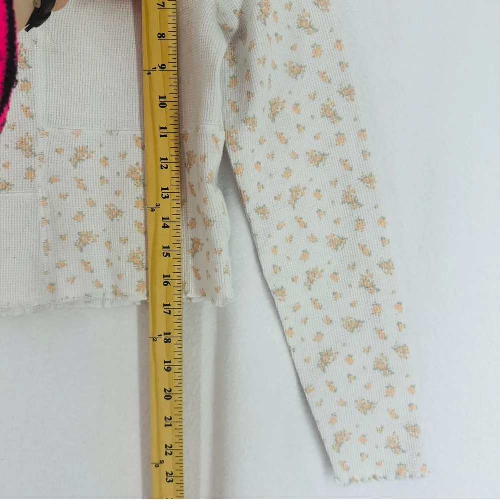 Floral Cropped Patch Long Sleeve Womens Medium White - Image 5