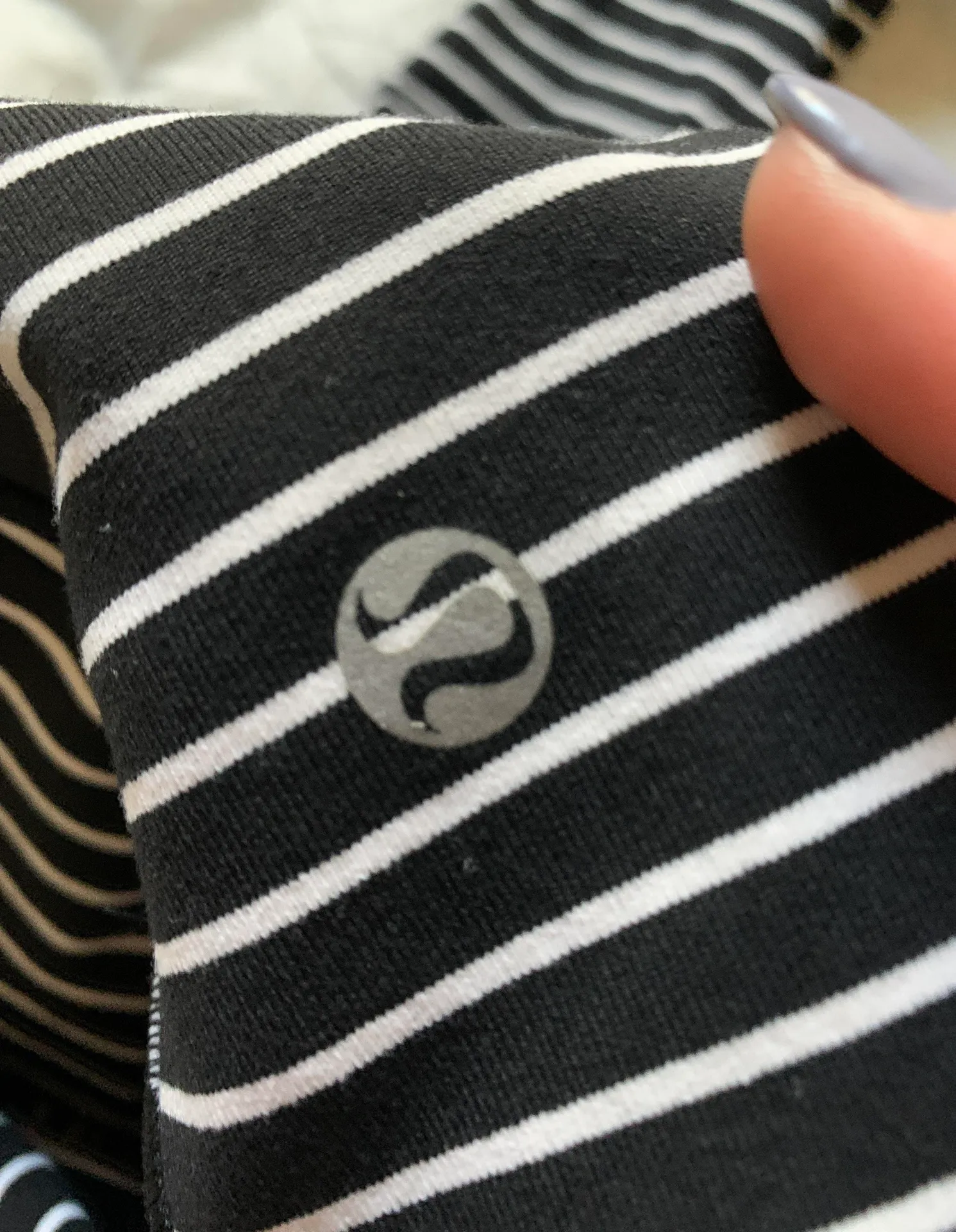 Lululemon Black And White Stripped Leggings - Image 4