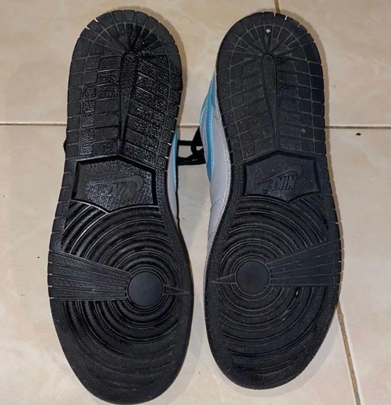 SIZE 7-GREY AND BLUE(offers Accepted) - Image 4