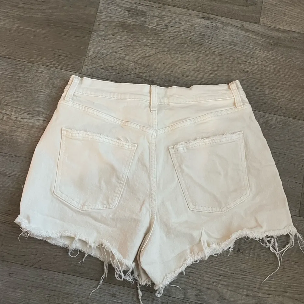 universal threads highest rise shortie shorts - Image 2