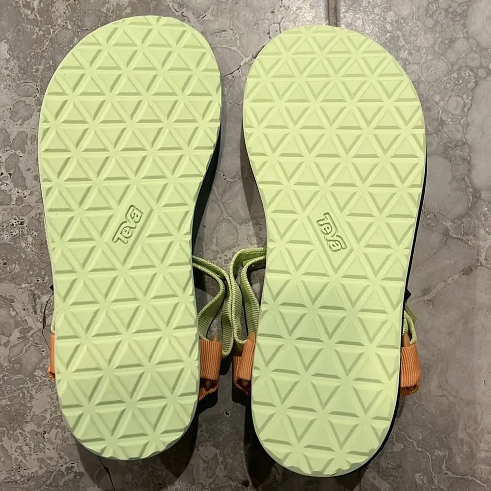 Teva Original Universal Outdoor Sandals, Size 10 New in Box - Image 7