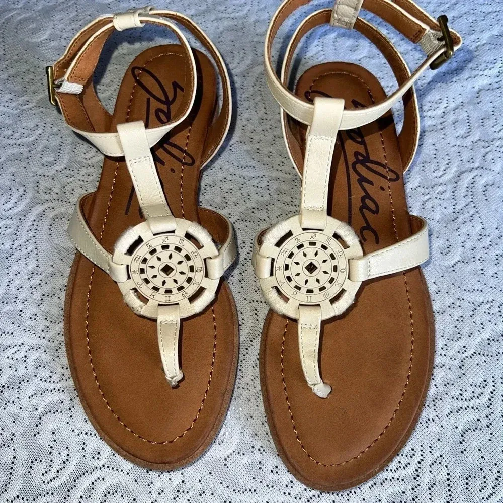 Zodiac Dream Strap Sandal Size 5.5 - Image 2