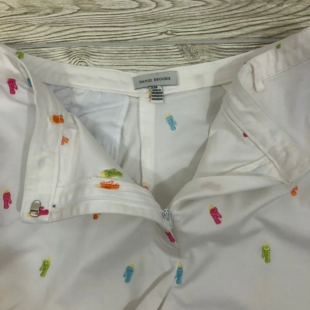 David Brooks Embroidered Golf Bag Shorts White Size 18 - Image 2