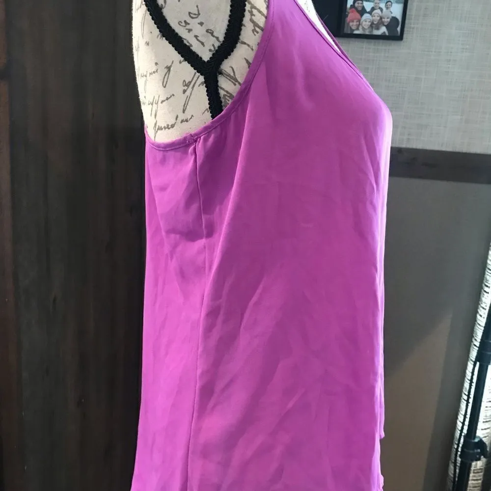 Woman’s lavender razorback tank top size medium no issues - Image 6