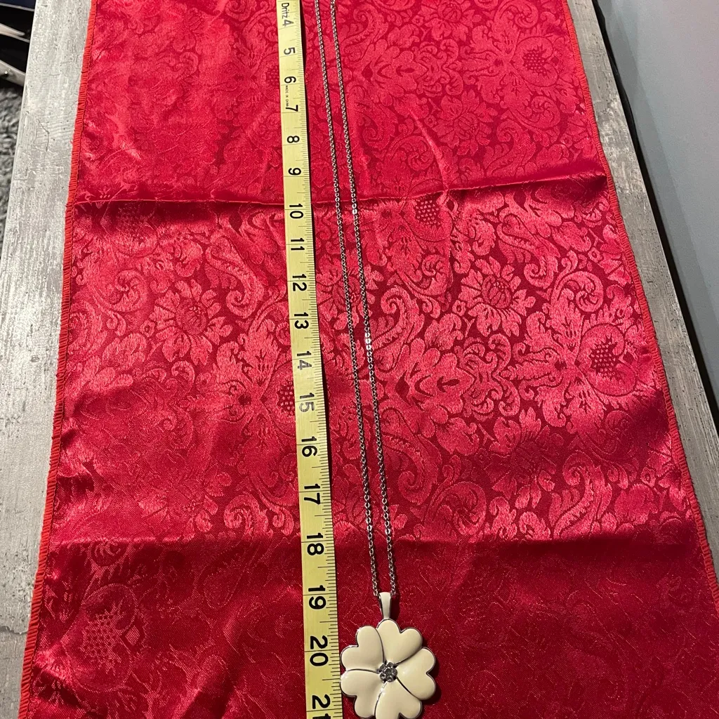 Lia Sophia Ivory Color Flower Pendant Long Chain Crystal Jewelry Costume Fashion - Image 5