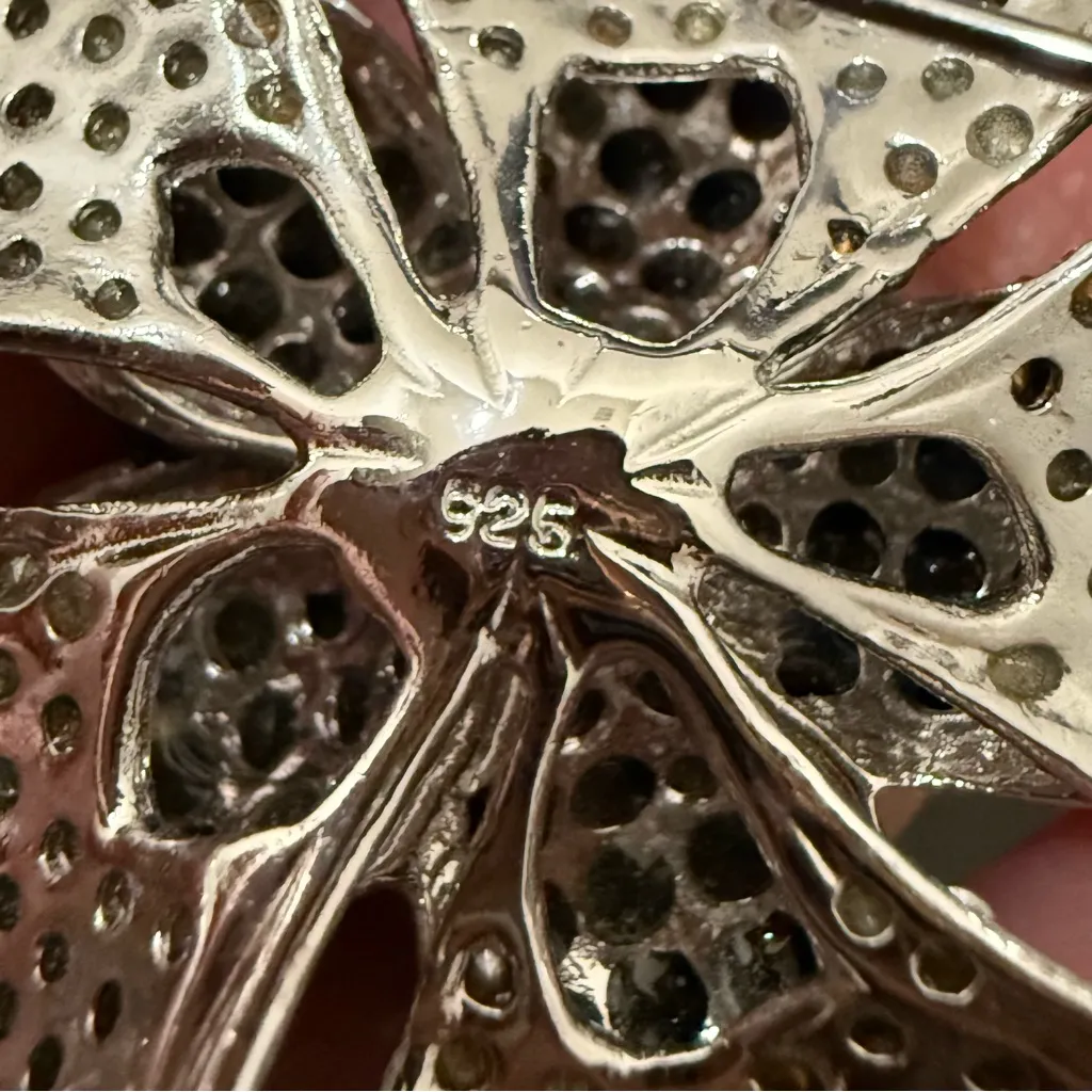 Unsigned Sterling Silver 925 Pave Crystal Black /Clear Rhinestones Flower Brooch - Image 11