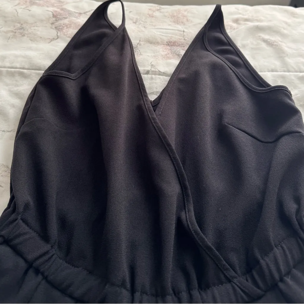 H&M Conscious Black wide leg spaghetti straps jumpsuit with pockets, size 4 - Image 9