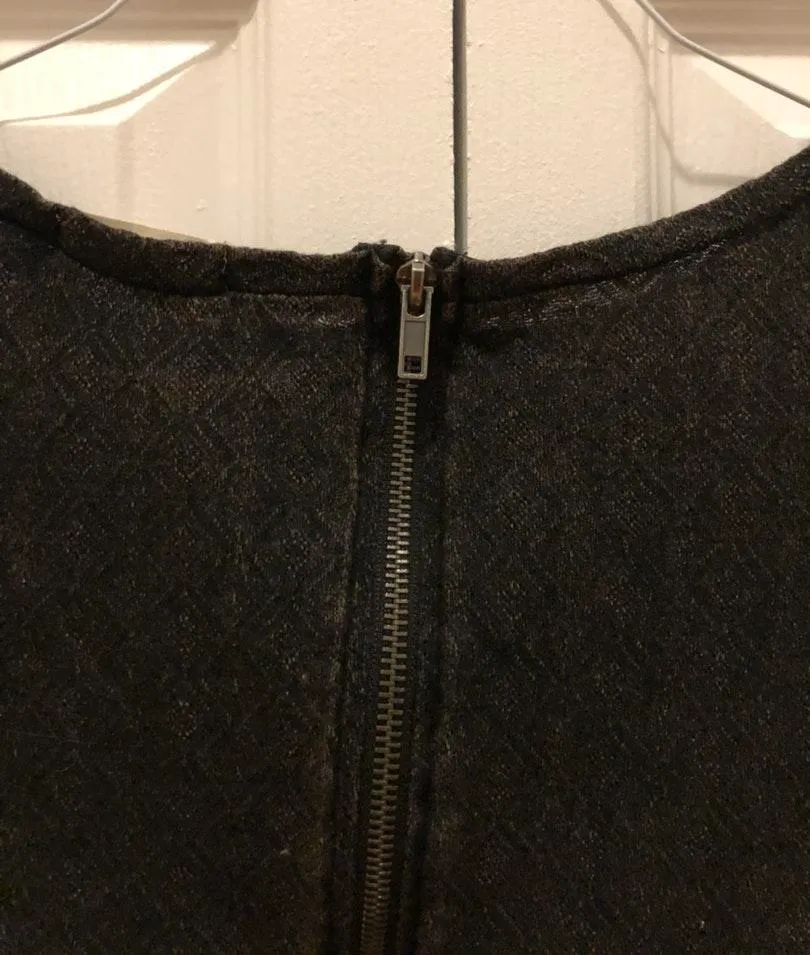 Black Texture Zip Back Crop Top - Image 4